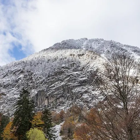 T2 Parking View Lourdes