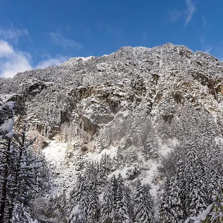 Le Foch - Centre - Parking לורדה