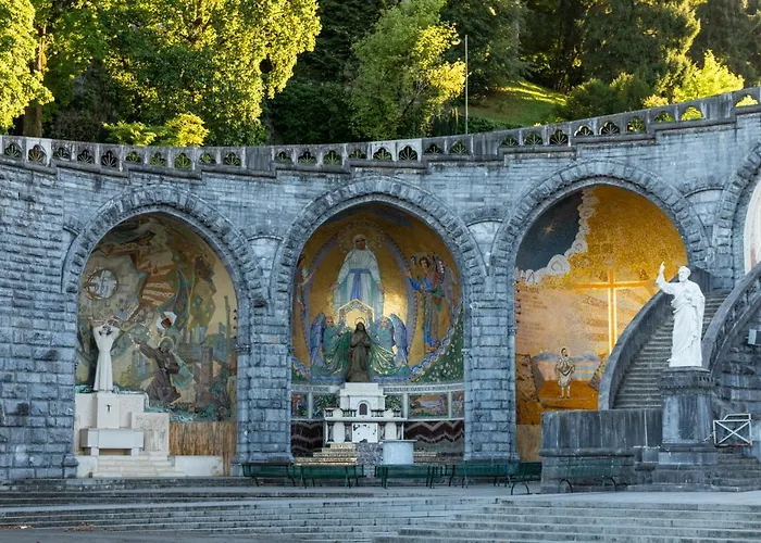 Le Foch - Centre - Parking Lourdes