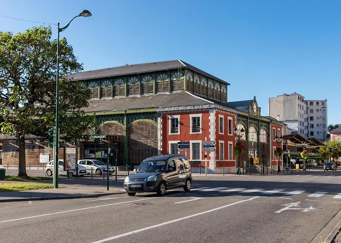 Le Foch - Centre - Parking *